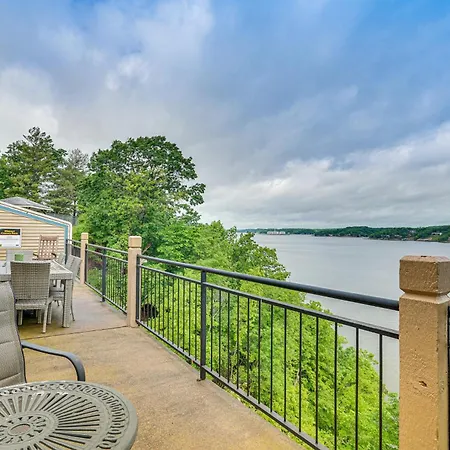 Lake Ozark Condo With Deck And Private Boat Slip!